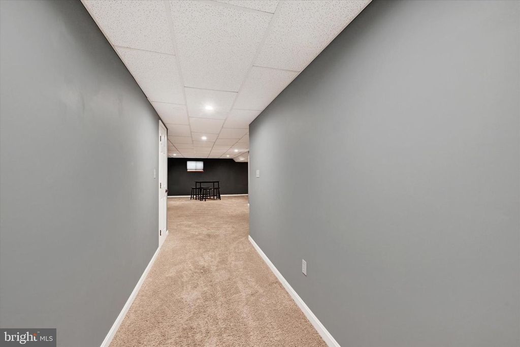 Image 28 of property listing at 4296 WOLF HILL DR, Hampstead, MD 21074