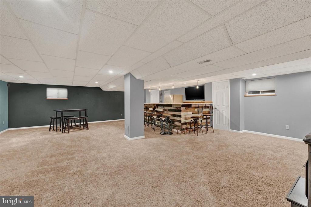 Image 29 of property listing at 4296 WOLF HILL DR, Hampstead, MD 21074