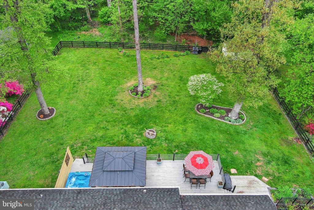 Image 55 of property listing at 4296 WOLF HILL DR, Hampstead, MD 21074
