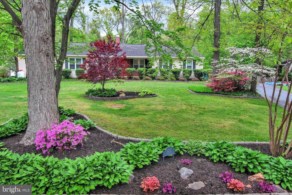 Image 59 of property listing at 4296 WOLF HILL DR, Hampstead, MD 21074