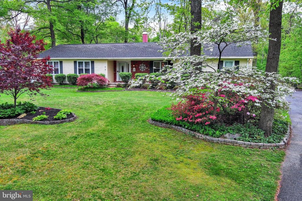 Image 60 of property listing at 4296 WOLF HILL DR, Hampstead, MD 21074