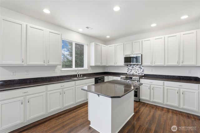 23532 117th Avenue SE, Kent, WA 98031