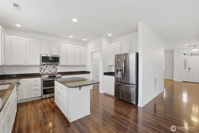 23532 117th Avenue SE, Kent, WA 98031