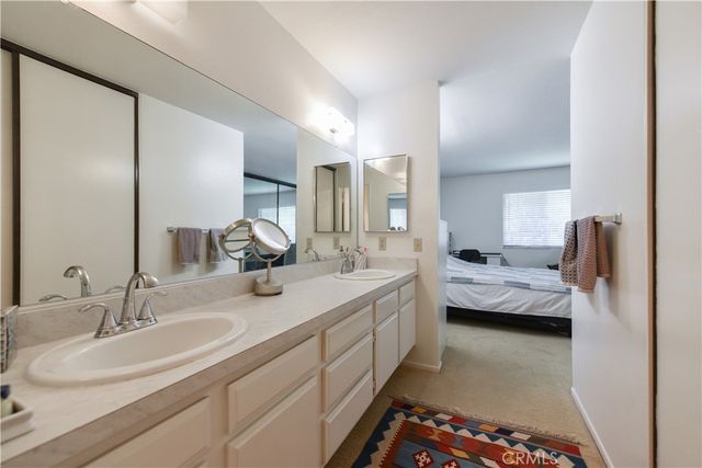 45 Greenfield 52, Irvine, CA 92614