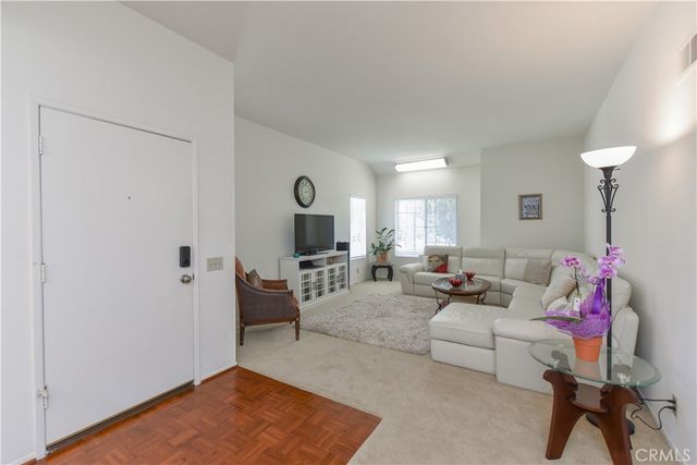 45 Greenfield 52, Irvine, CA 92614