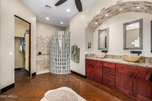 750 W ZION Lane, San Tan Valley, AZ 85143