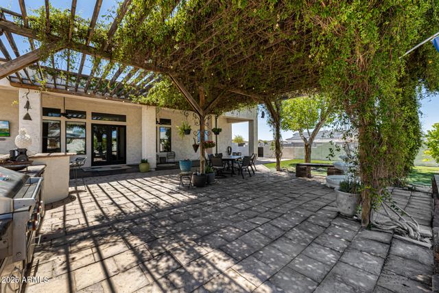 750 W ZION Lane, San Tan Valley, AZ 85143