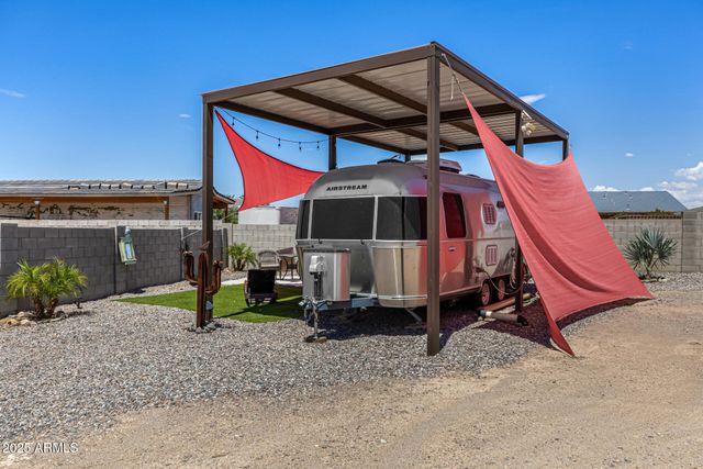 750 W ZION Lane, San Tan Valley, AZ 85143