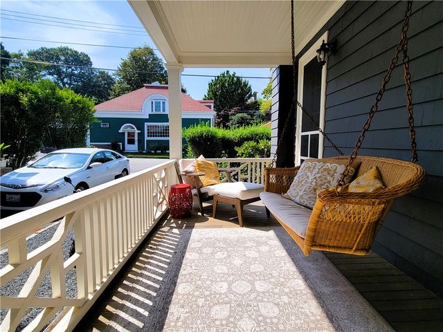 60 Prairie Avenue, Newport, RI 02840