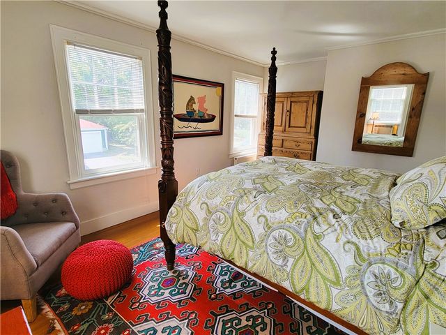 60 Prairie Avenue, Newport, RI 02840