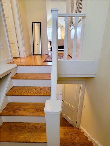60 Prairie Avenue, Newport, RI 02840