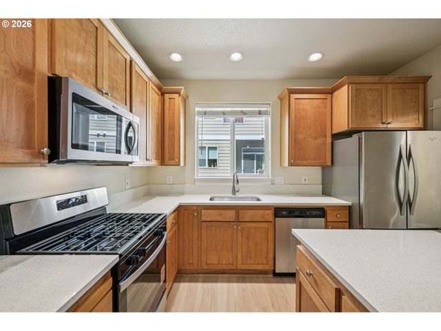 1117 Sw 160TH Ave, Beaverton, OR 97006