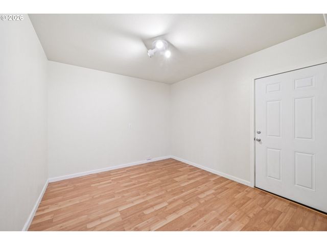 1117 Sw 160TH Ave, Beaverton, OR 97006