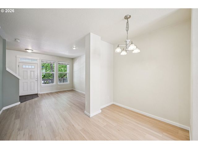 1117 Sw 160TH Ave, Beaverton, OR 97006