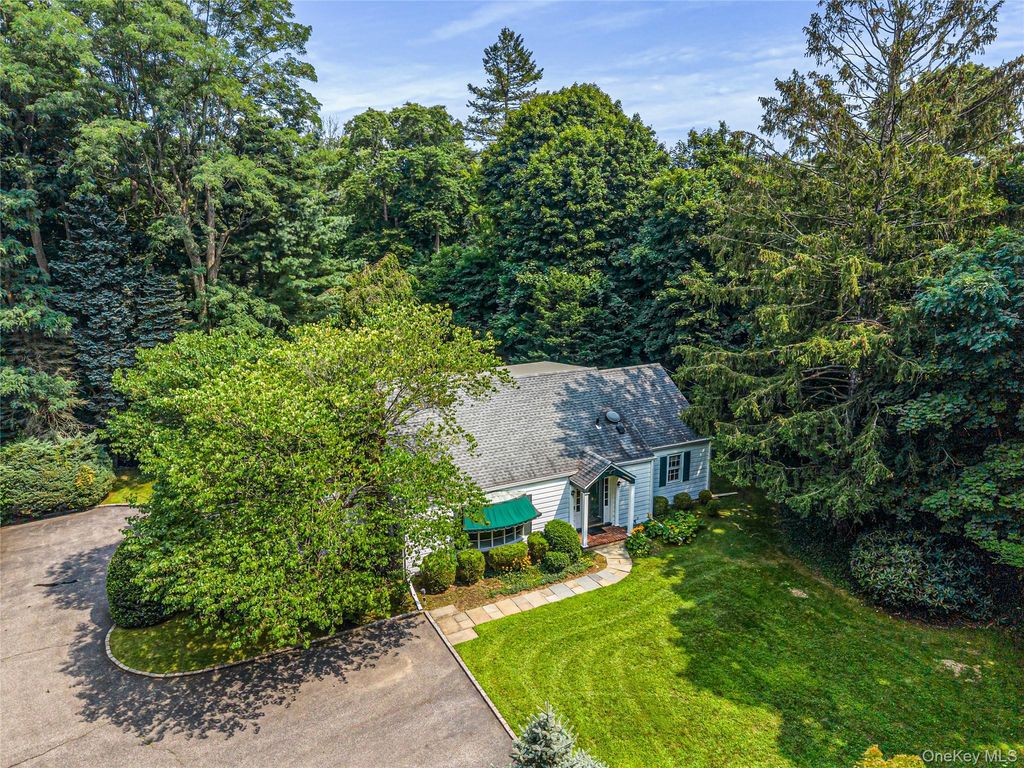 84 Bayville Road, Locust Valley, NY 11560 — exterior