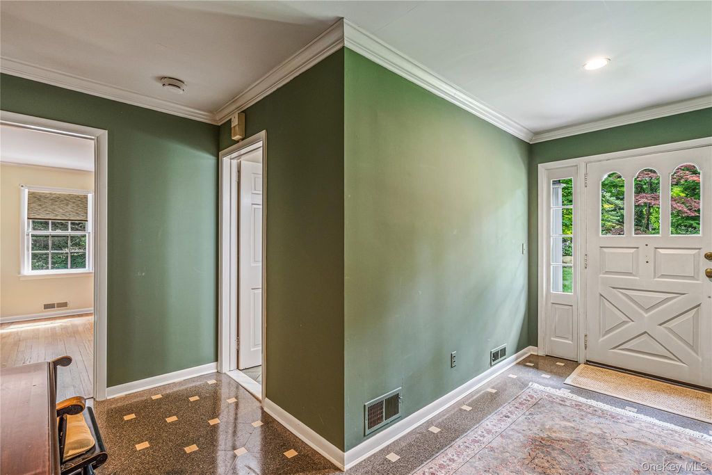 84 Bayville Road, Locust Valley, NY 11560 — photo 3