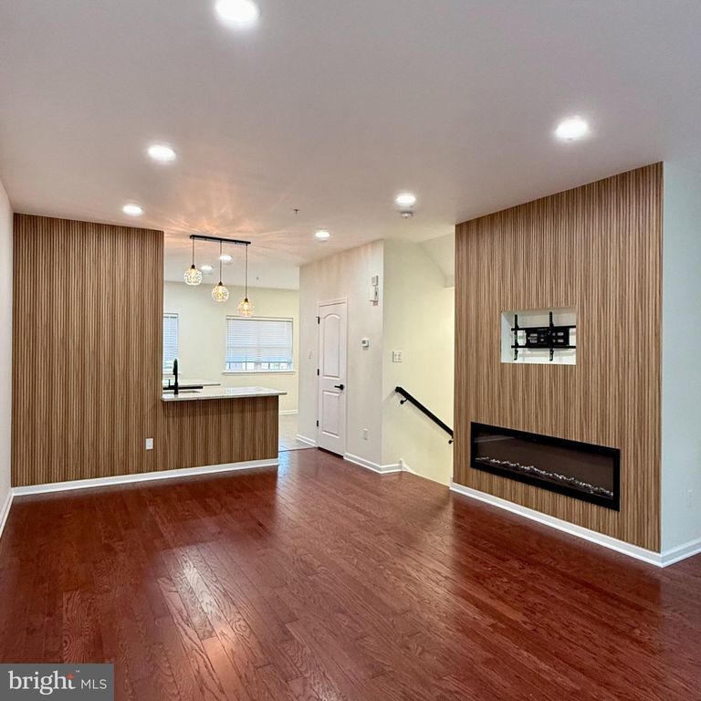 153 MERCER CT, Fairless Hills, PA 19030
