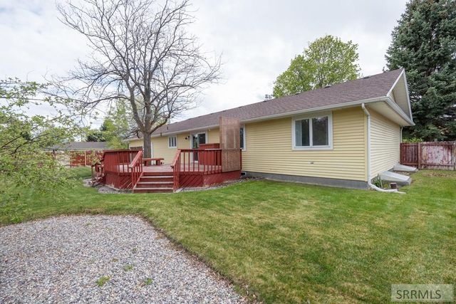2945 Chaparral Drive, Idaho Falls, ID 83404