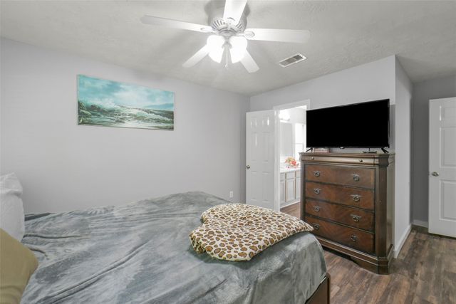 12023 Belle Court, Pinehurst, TX 77362