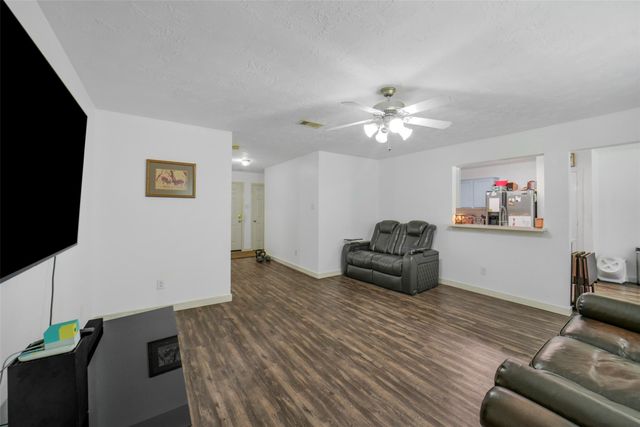 12023 Belle Court, Pinehurst, TX 77362