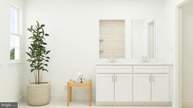 9 RED BARN LN, Bordentown, NJ 08505