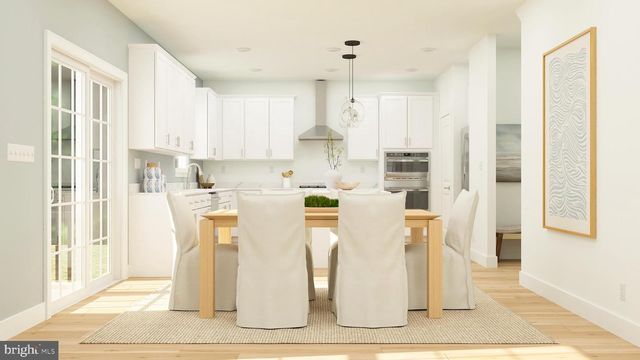 9 RED BARN LN, Bordentown, NJ 08505