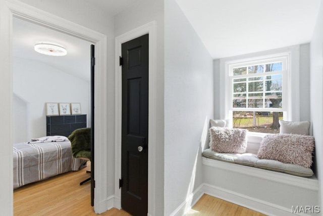 1006 Briarton Drive, St Louis, MO 63126