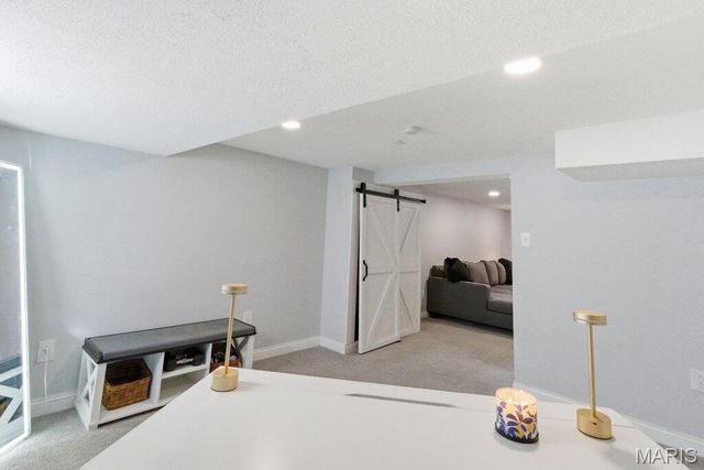 1006 Briarton Drive, St Louis, MO 63126