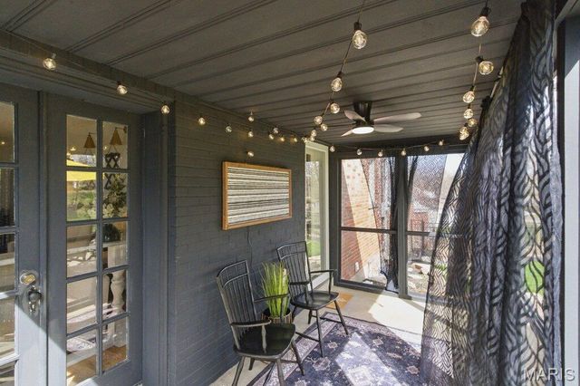 1006 Briarton Drive, St Louis, MO 63126