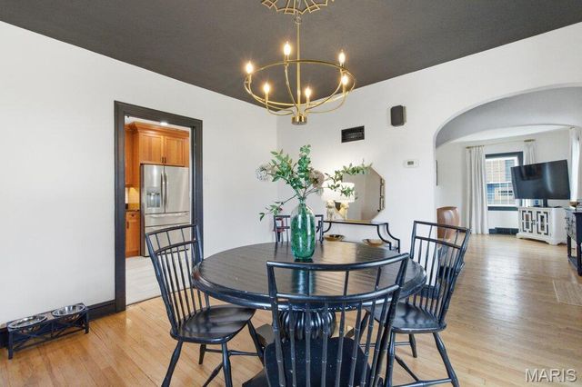 1006 Briarton Drive, St Louis, MO 63126