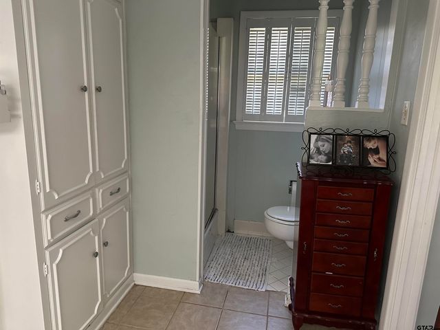 906 Sherwood Lane, Jacksonville, TX 75766