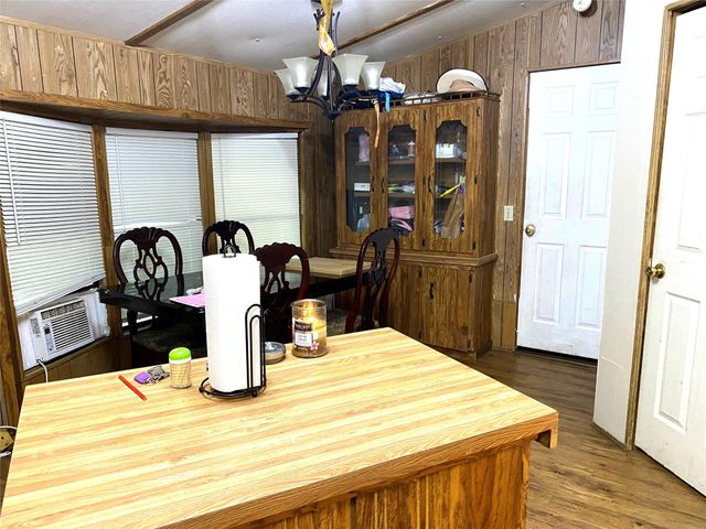 410 W North ST, Kyle, TX 78640