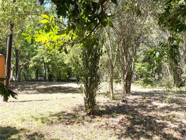 410 W North ST, Kyle, TX 78640