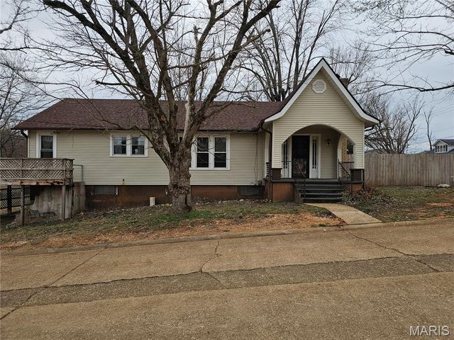 505 Sycamore Street, Van Buren, MO 63965