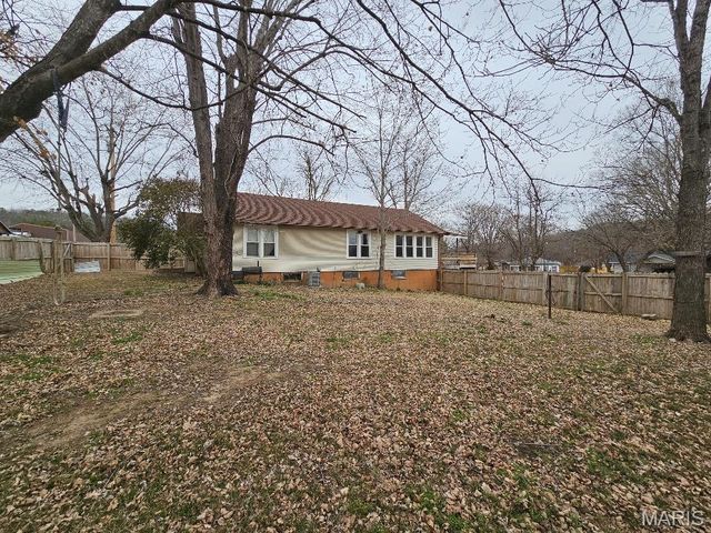 505 Sycamore Street, Van Buren, MO 63965