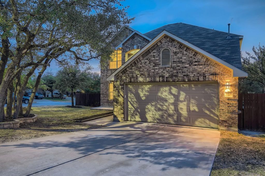 1813 Paseo Verde DR, Leander, TX 78641