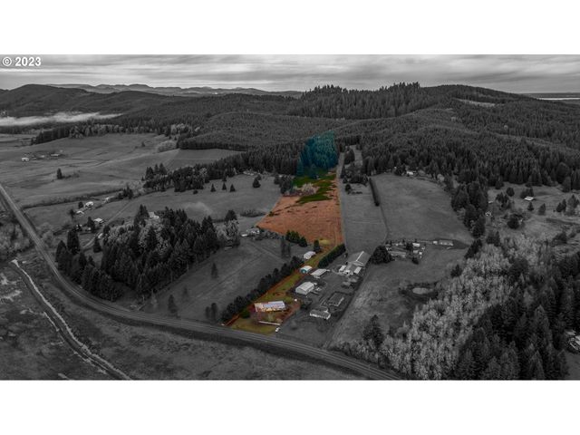 24333 VAUGHN Rd, Veneta, OR 97487