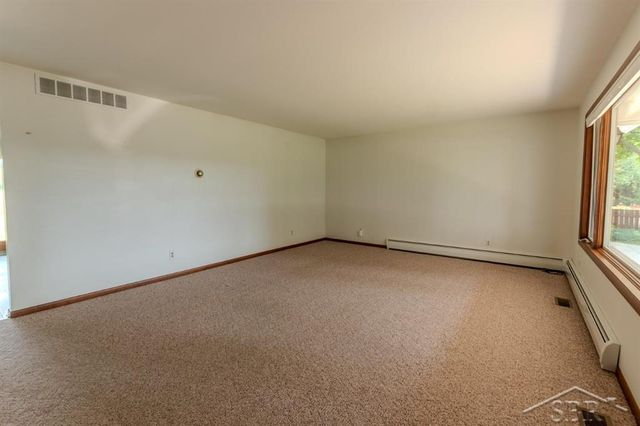 8908 Kochville Road, Saginaw, MI 48603