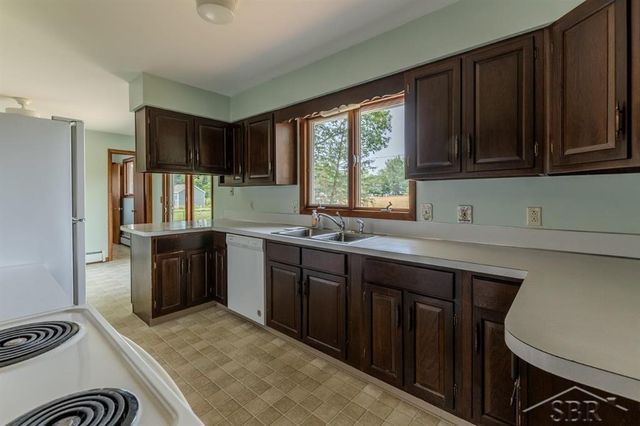 8908 Kochville Road, Saginaw, MI 48603