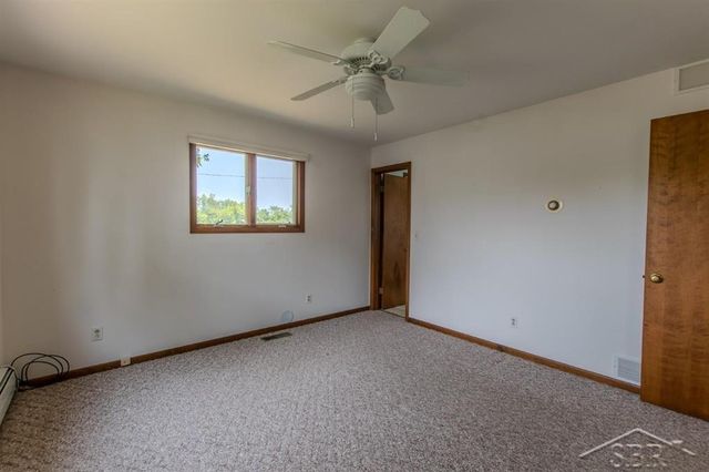 8908 Kochville Road, Saginaw, MI 48603