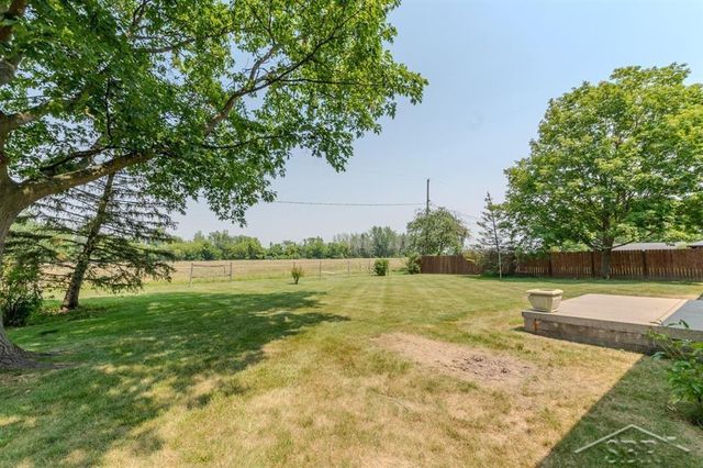 8908 Kochville Road, Saginaw, MI 48603