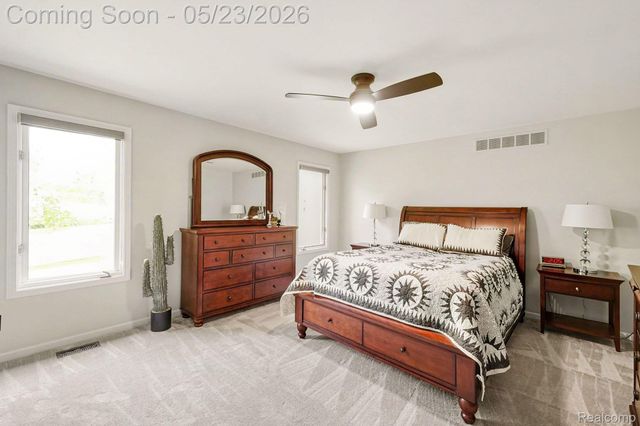 9268 Erin Court, Springfield Charter Township, MI 48350