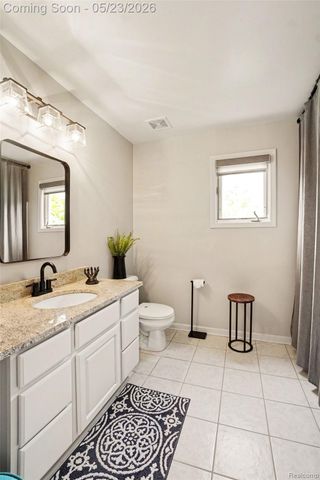 9268 Erin Court, Springfield Charter Township, MI 48350