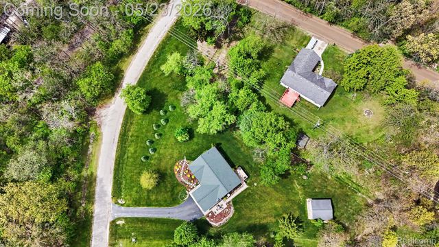 9268 Erin Court, Springfield Charter Township, MI 48350
