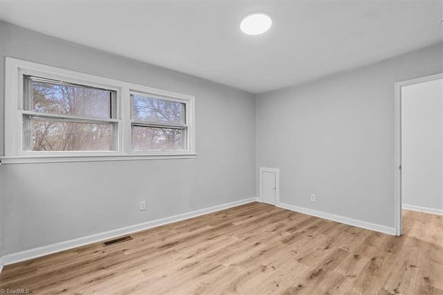 1502 Summit Avenue, Greensboro, NC 27405