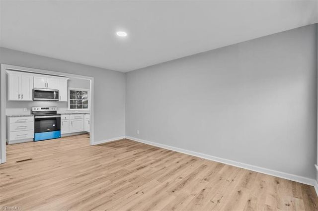 1502 Summit Avenue, Greensboro, NC 27405