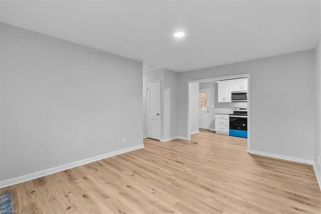 1502 Summit Avenue, Greensboro, NC 27405