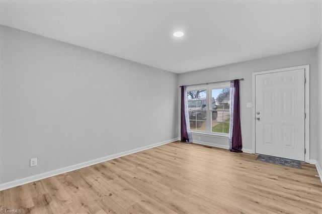 1502 Summit Avenue, Greensboro, NC 27405