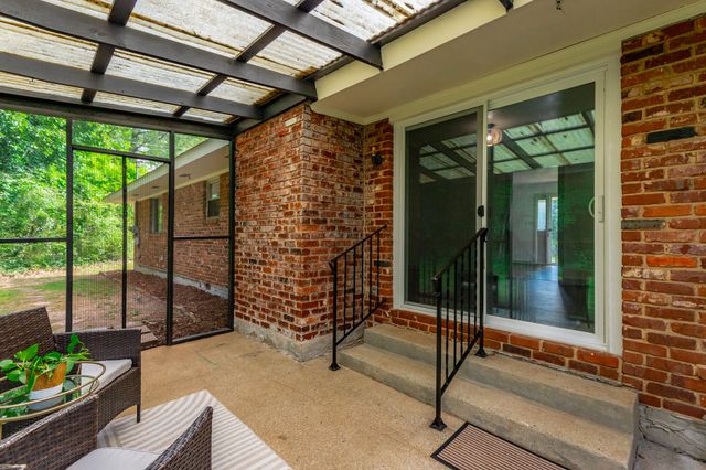 1401 Fred Will Circle, Chattanooga, TN 37411