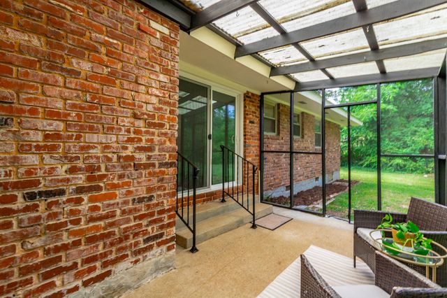 1401 Fred Will Circle, Chattanooga, TN 37411